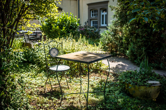 Vorgartengestaltung und Dekoration