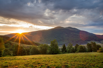 Słońce nad Połoniną Caryńska