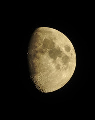 moon 08/09/2019