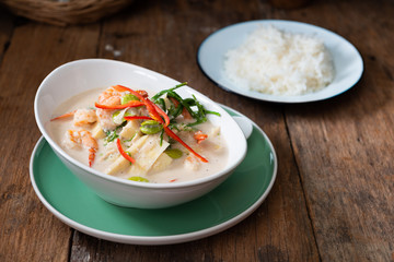 Bolied Coconut Milk Soup , Prawn ,  Bamboo shoot , Bitter bean And Senegalia pennata .