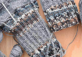 Handmade jewelry, cardigans, raglans, socks, scarves.Knitting using natural wool.