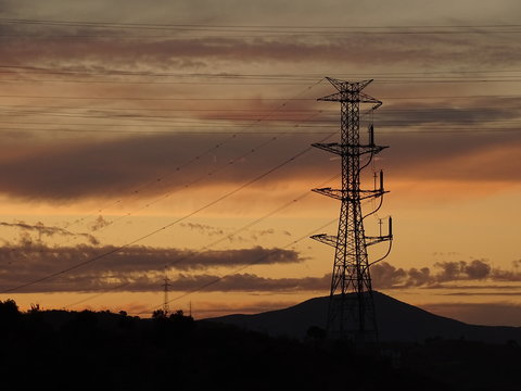 torres electricas de alta tension at