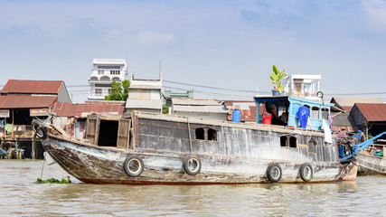 Fototapeta na wymiar Delta du Mékong, région de Can Tho, Cai Rang Floating Market