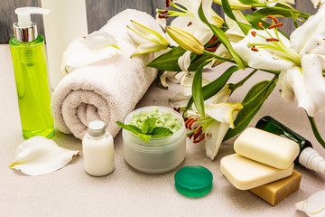 Obraz na płótnie Canvas Healthy and beauty spa flower concept