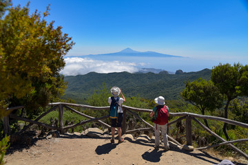 Wanderer auf der Insel La Gomera / Kanaren