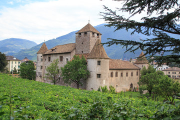 Fototapeta na wymiar Feudal Maretsch Castle Castello Mareccio