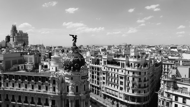 Fototapeta Madrid cityscape - Panorama in black and white