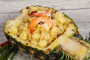 Fried rice with pineapple and prawns