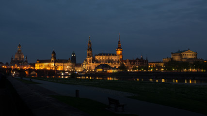 Fototapeta na wymiar Classic twilight view of historic Dresden city center.