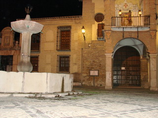 vistas de antequera malaga conjunto monumental plaza de santiago fuente e iglesia