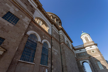 Obraz premium Esztergom Basilica in Hungary on a hot summer day.