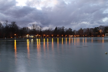Anochecer en el central Park Español, El Retiro