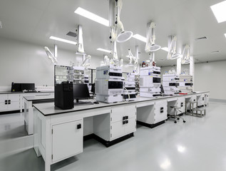 Drug manufacturing laboratory equipment. - 283589226