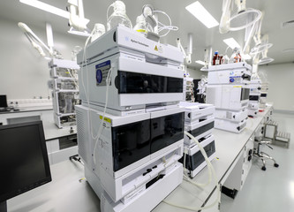 Drug manufacturing laboratory equipment. - 283590052