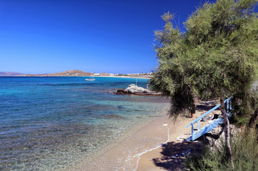 Fototapeta na wymiar Clear turquoise Aegean Sea at Agios Prokopios, Naxos, Greek Islands