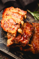 Roasted barbecue pork ribs