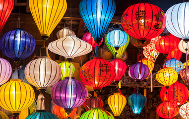 Fototapeta na wymiar Colorful lanterns - Hoi An, Vietnam