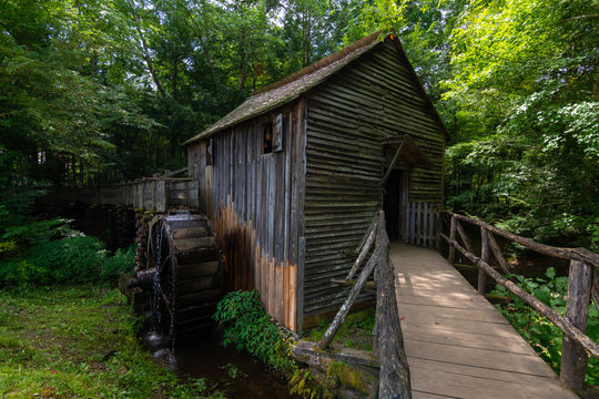Water wheel and mill