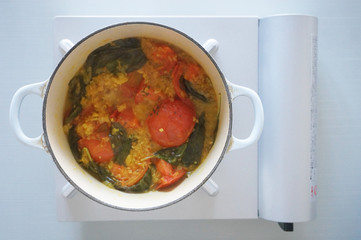 トマトカレーづくり