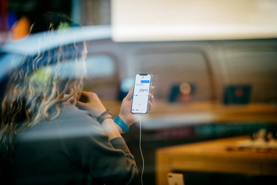 Imessage 이미지 – 찾아보기 302 스톡 사진, 벡터 및 비디오 | Adobe Stock
