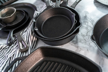 Cast iron frying pan