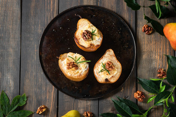 Baked pears with ricotta and walnuts