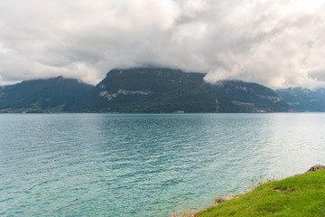 Fototapeta premium Schlechtwetterfront am See