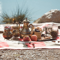 Coffee break with cookies and apples