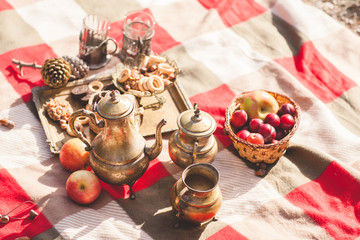 Coffee break with cookies and apples
