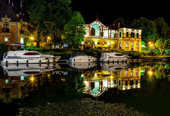 Sarreguemines, son casino et ses yachts la nuit
