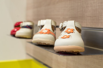 Zapatos para niña en exhibición 