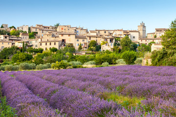 Fototapeta na wymiar Saignon village, Vaucluse region, Provence, France