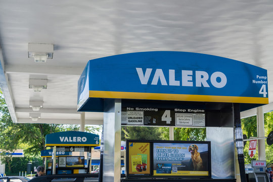 August 6, 2017 Mountain View/CA/USA - Valero gas station