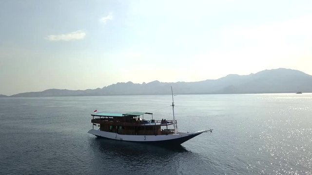 Boat sailing aroung komodo islandnational park