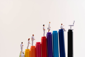 大きく変わる病院医師の出世の階段