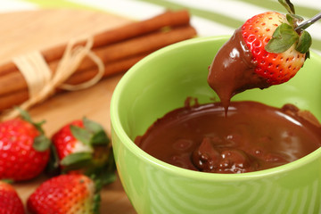 Chocolate Strawberry Fondue