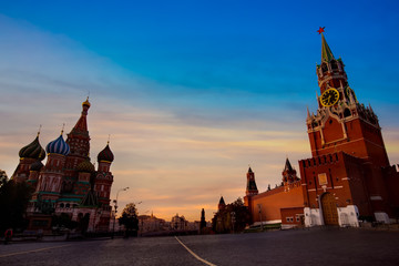 Fototapeta premium Beautiful view in the morning of St. Basil's Cathedral in Moscow on red Square