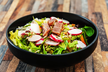Tuna fume of rice cook radish and white chou