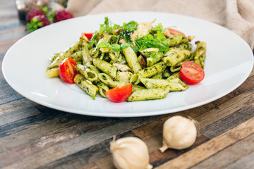 Penne with Chicken and Pesto Sauce