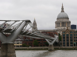 Fototapeta premium millenium Bridge