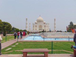 taj mahal in agra india front full view click
