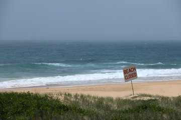 Schild Beach Strand geschlossen