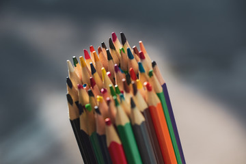 different color pencils for drawing