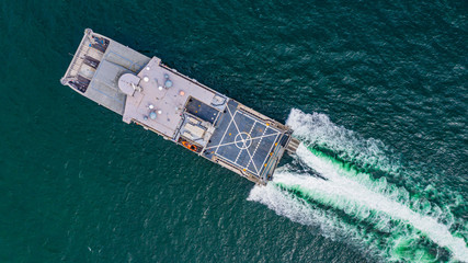 Amphibious ship transport battleship © Photo Gallery