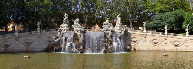 torino, fontana dei dodici mesi, italia, turin city, fountain of twelve months, italy