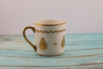 Tasse à café en porcelaine