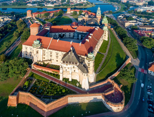 Wawel Castle and Cathedral in Krakow, Poland. Aerial view at sunrise - obrazy, fototapety, plakaty