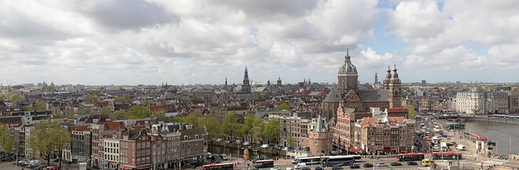 Fototapeta na wymiar Panorama photo of the center of Amsterdam. photo taken from the skylounge terrace.