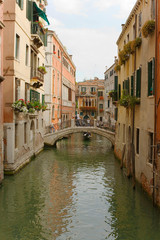Fototapeta na wymiar Street-canal in Venice
