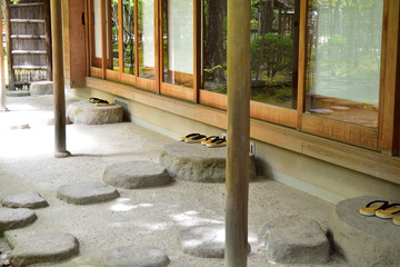 日本庭園の石畳
